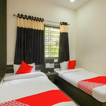 Hotel O Unique Inn Dhule Exteriér fotografie